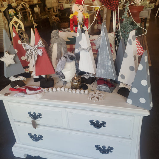 A wooden Christmas tree