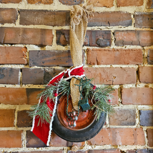 Wheel wreath