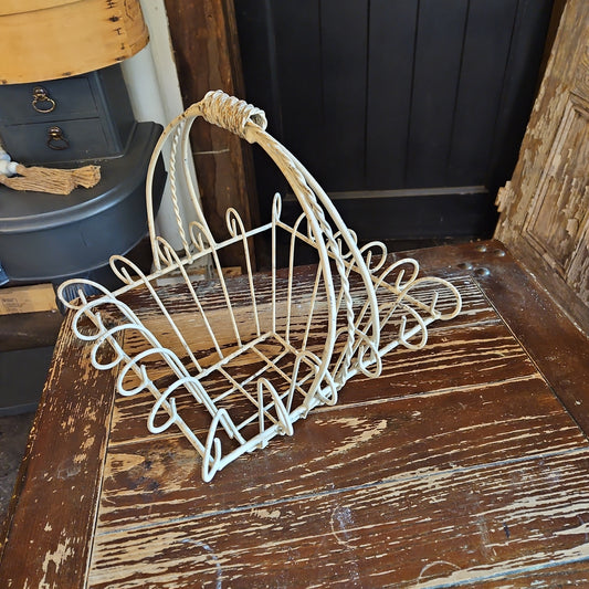 Small planter basket