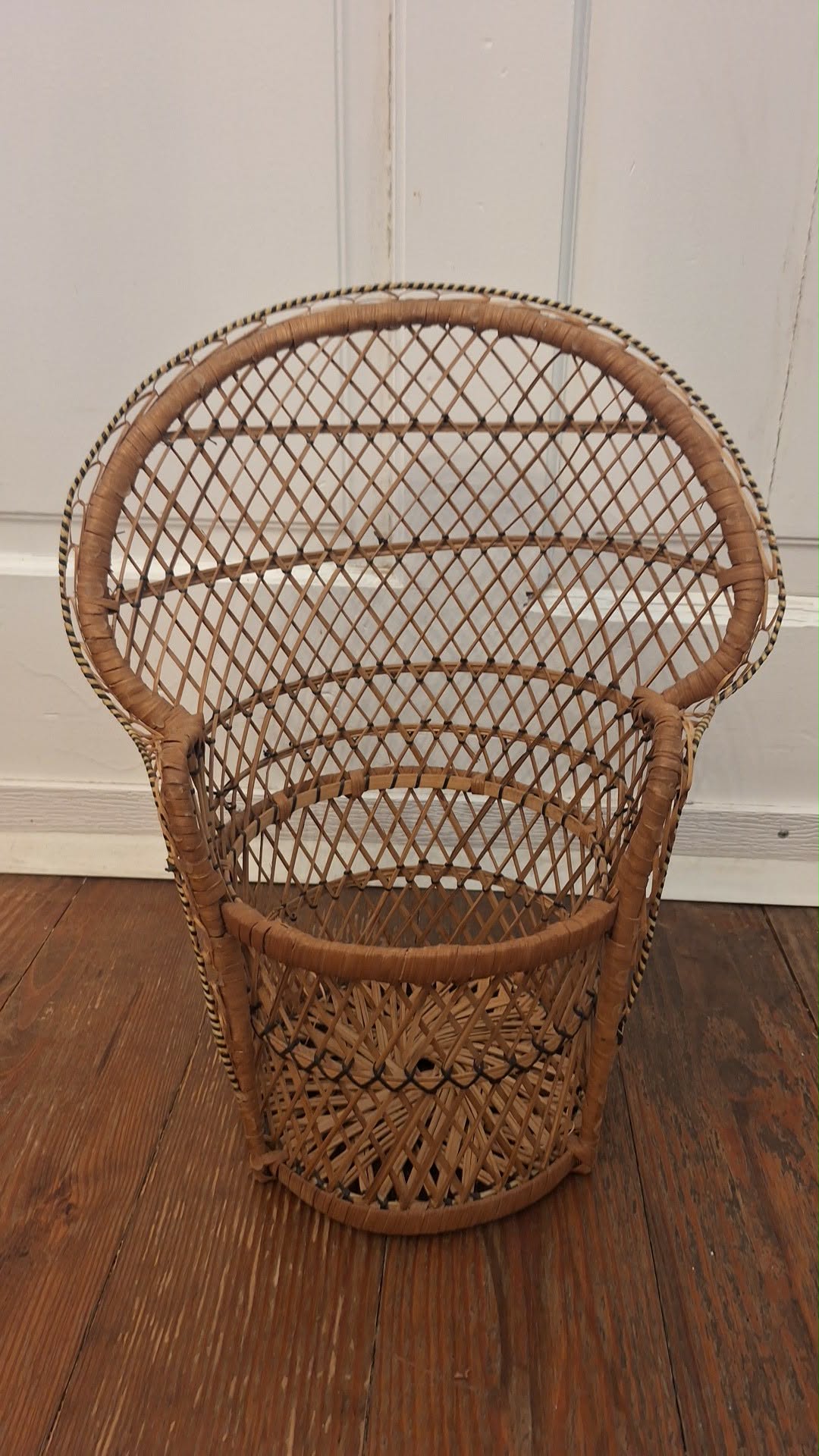 18" Wicker Chair Planter