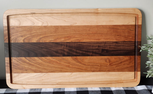 Cutting Board With Juice Groove