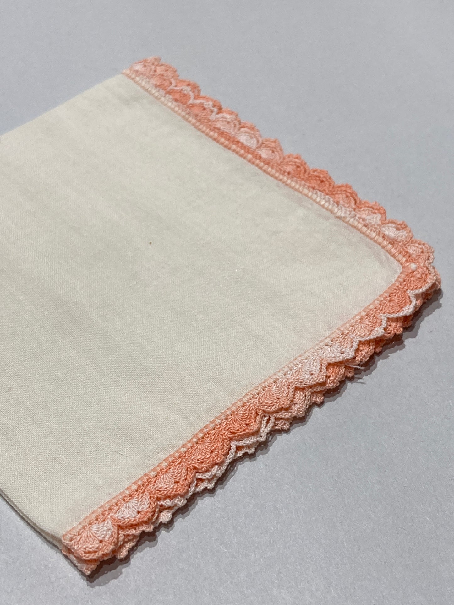 Peach Lace Hankie