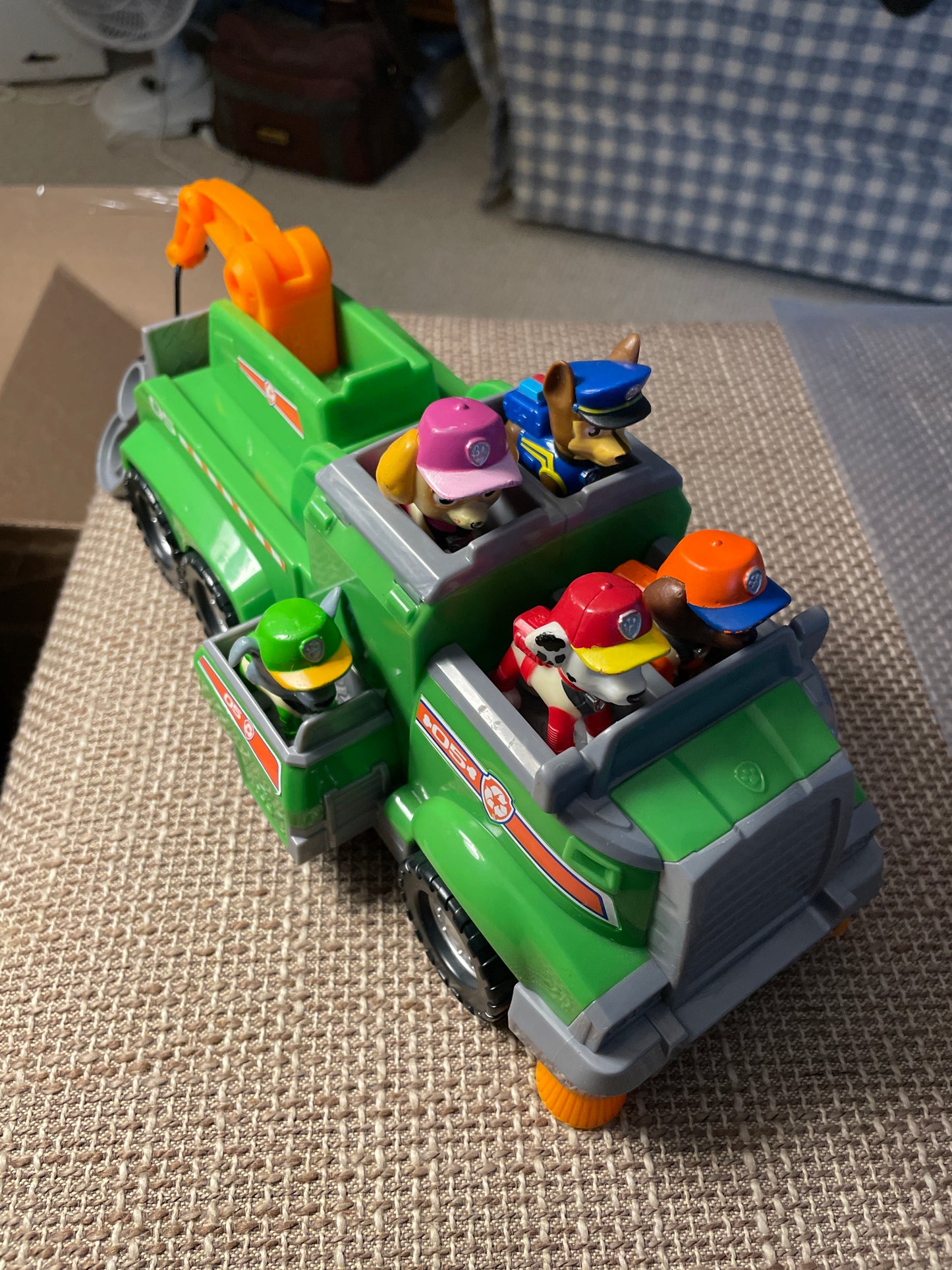Toy=Paw Patrol Rescue Rocky Vehicle with 5 figures