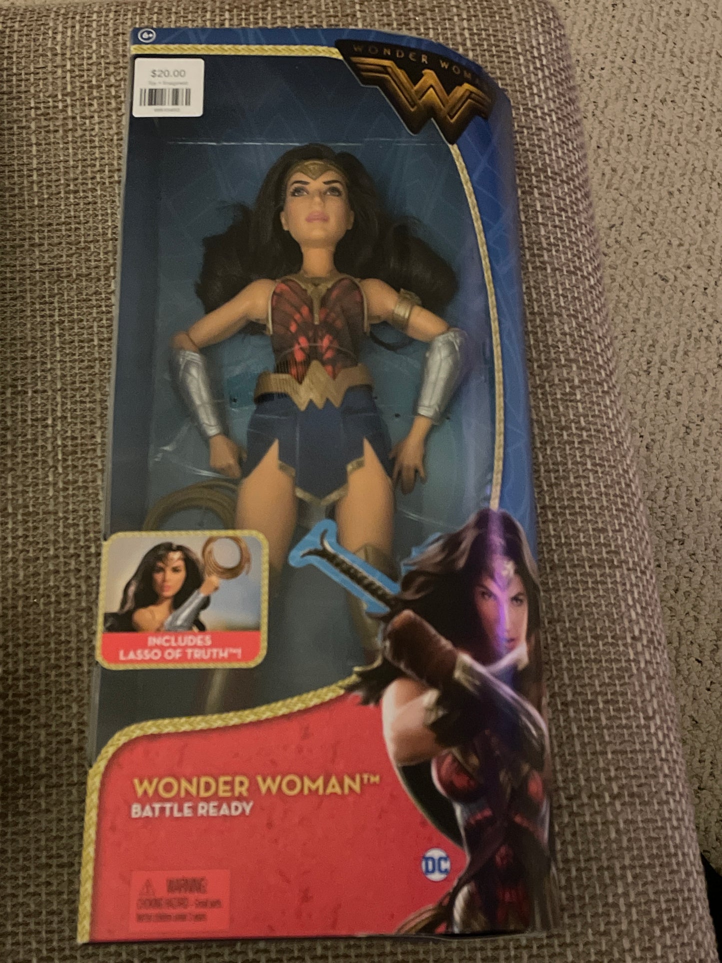 Toy = Wonder Woman Battle Ready figure