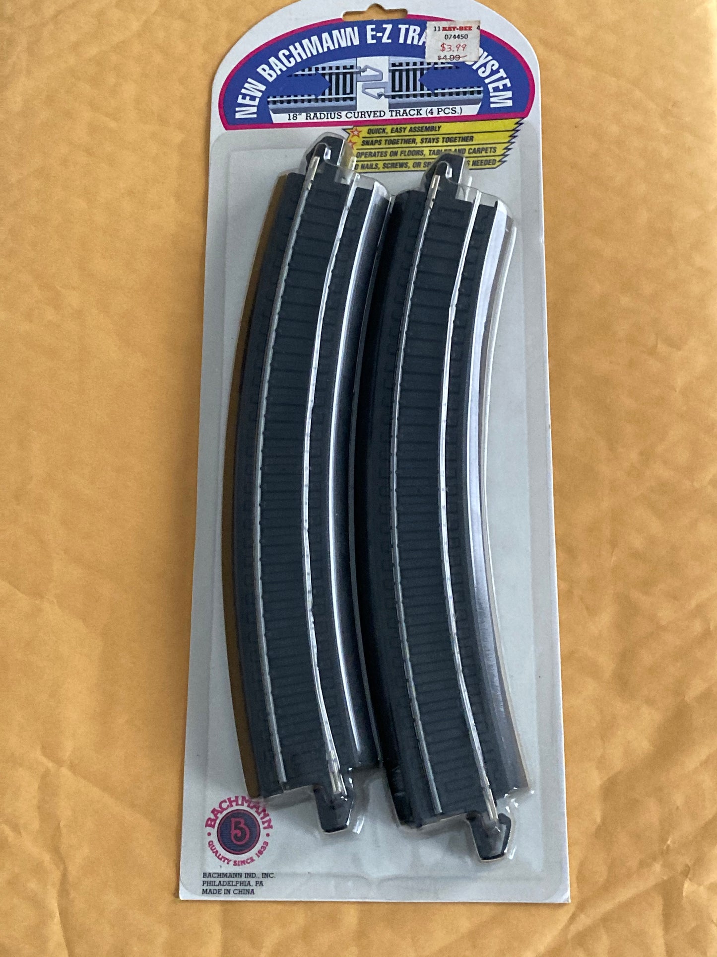 Toy = Bachmann sealed Train tracks