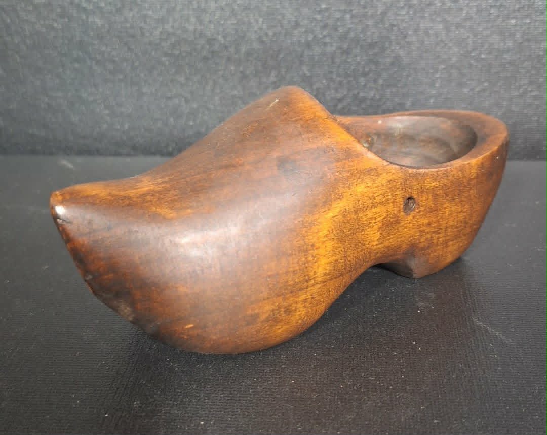 Dutch Shoe