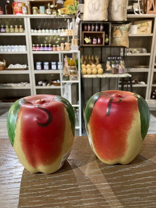 Apple Shakers