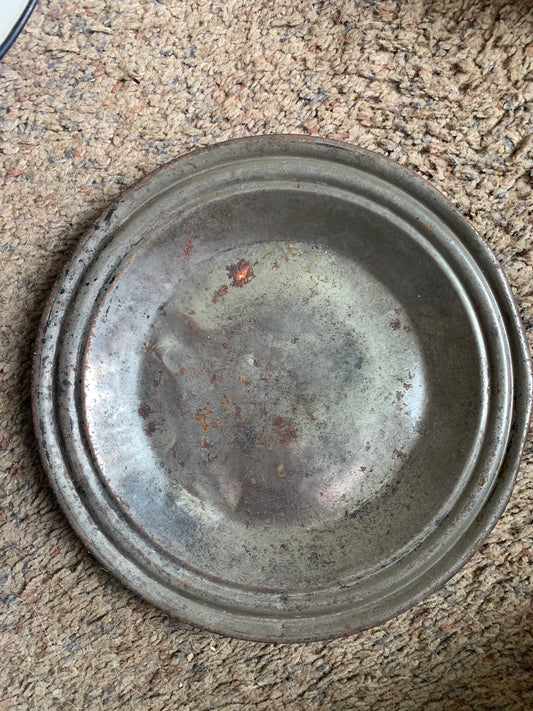 Tin campfire plate