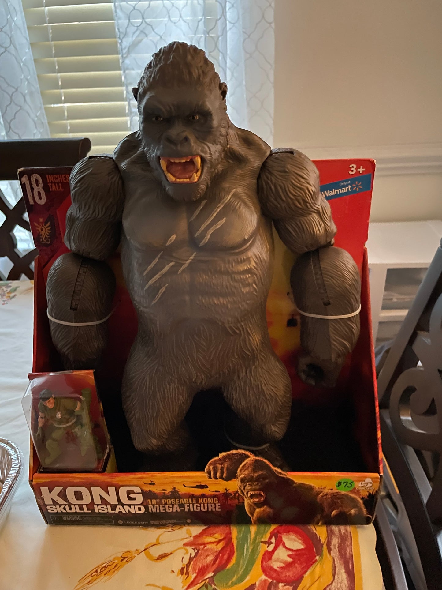 Toy = King Kong 18" figure