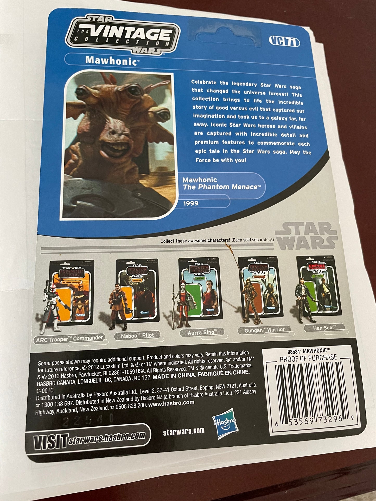 Toy = Star Wars Mawhonic Figure