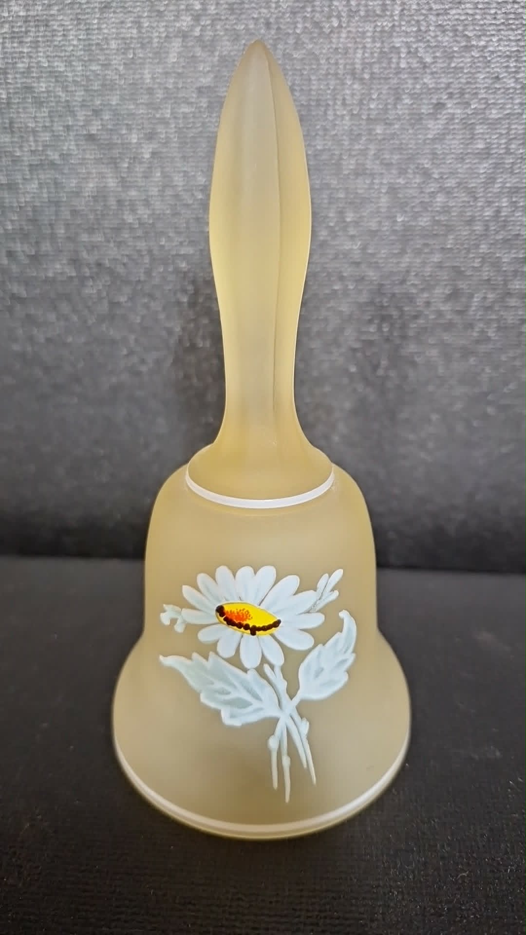 Westmoreland Yellow Mist w/Daisy Decal Bell