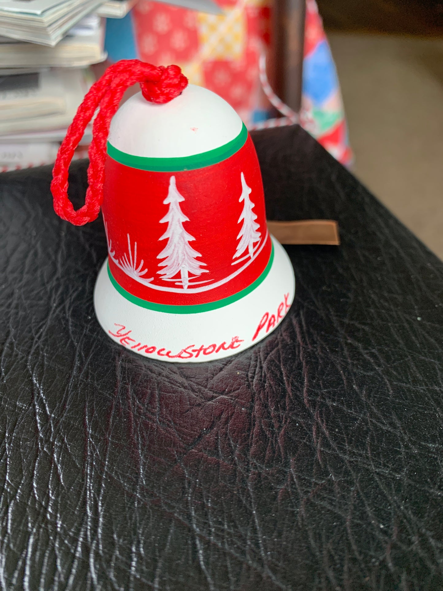 Vtg Yellowstone Park Hand Painted Bell