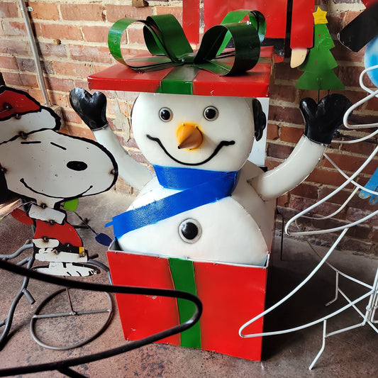 Snowman Present