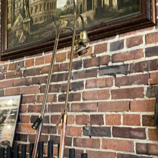 Acolyte candle snuffer