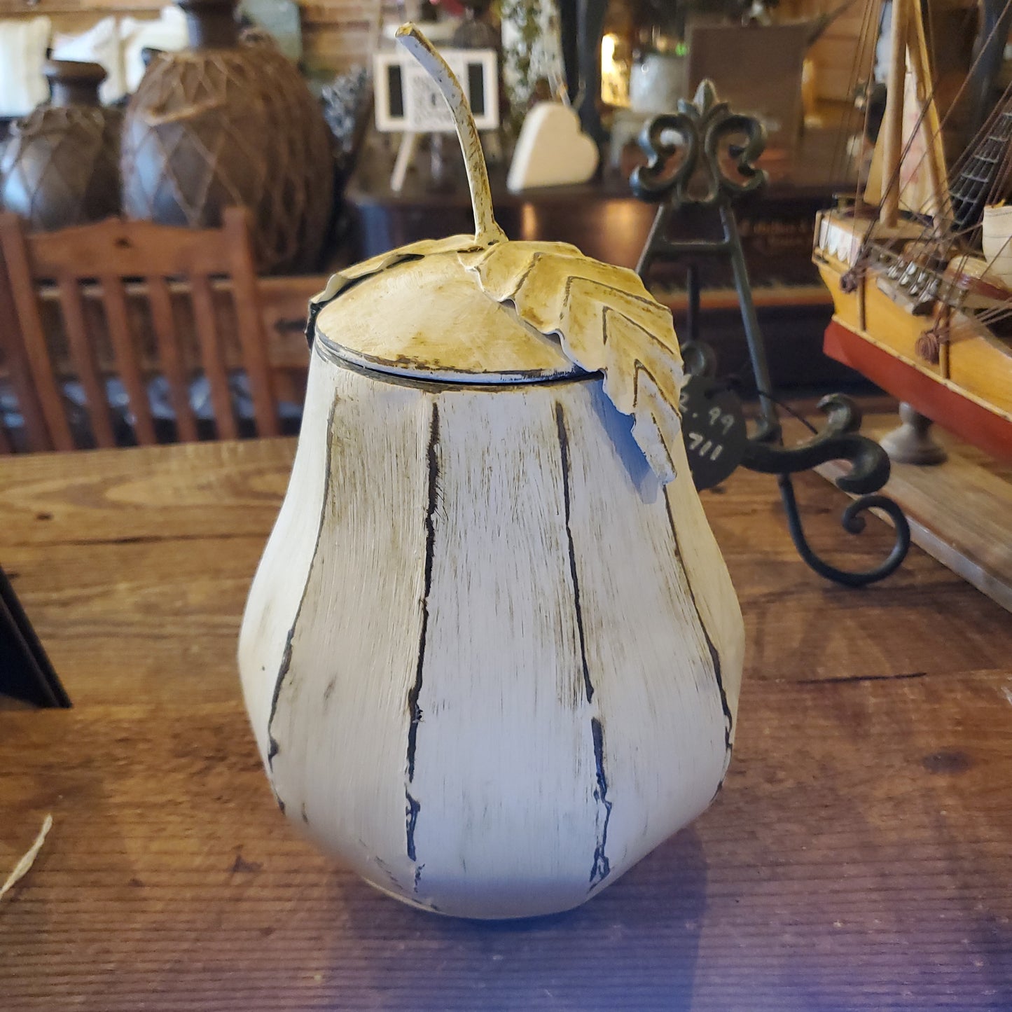 Distressed pear