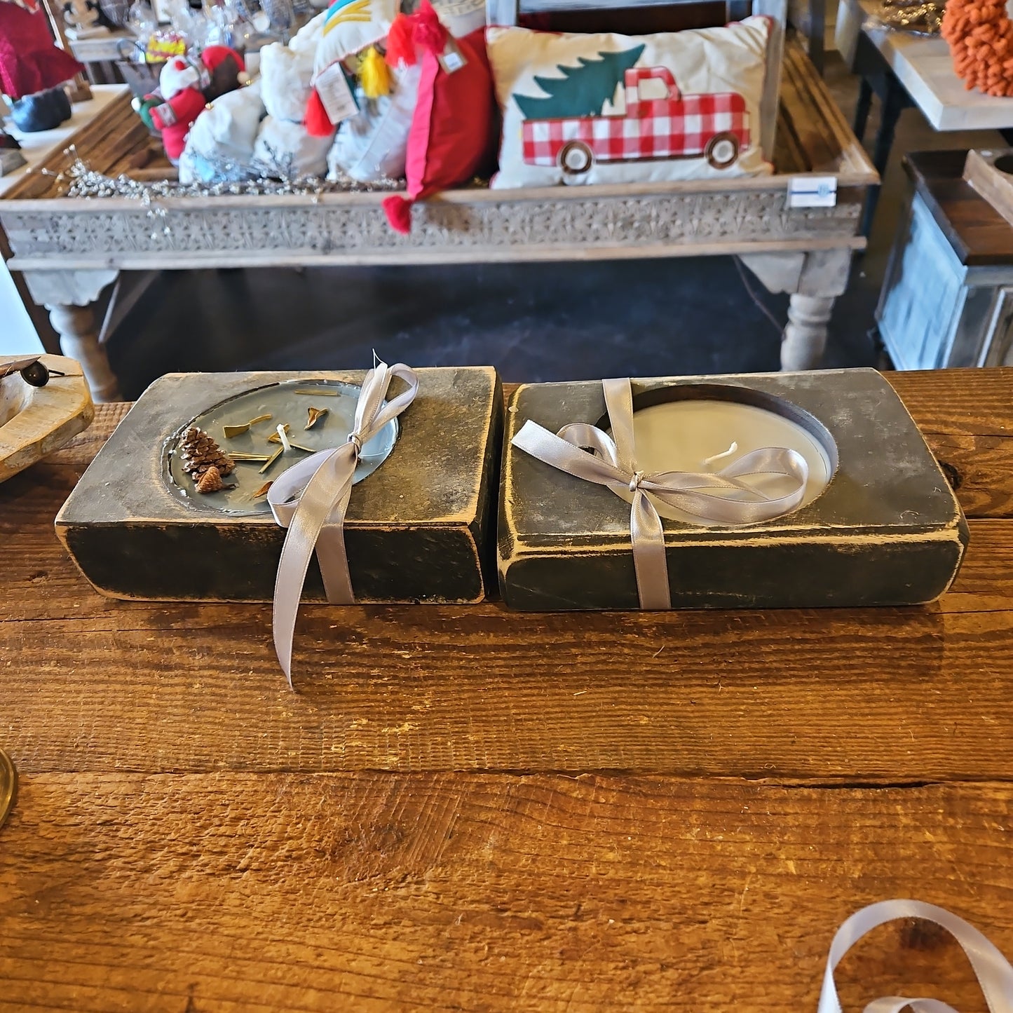 Black wood candle