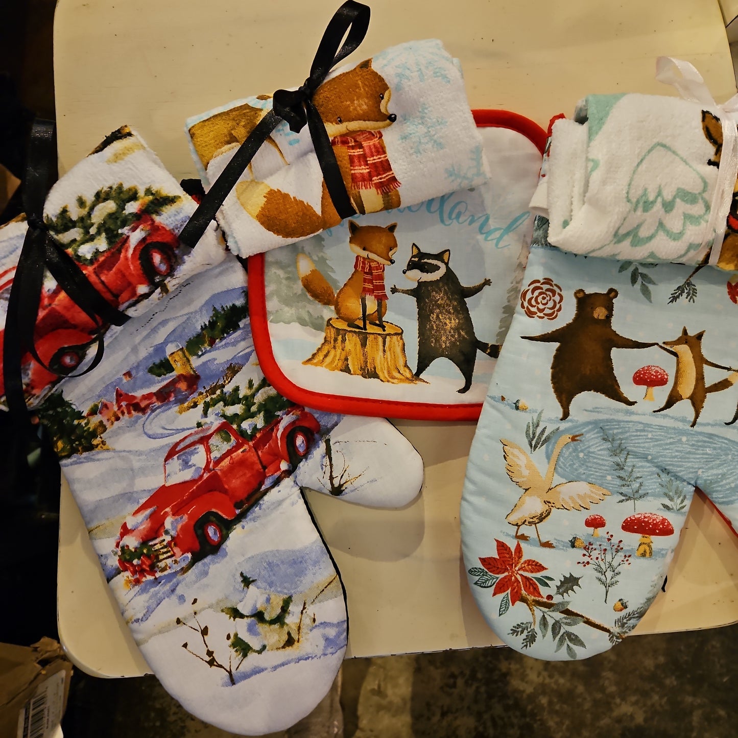 Combo oven mitt /dishcloth