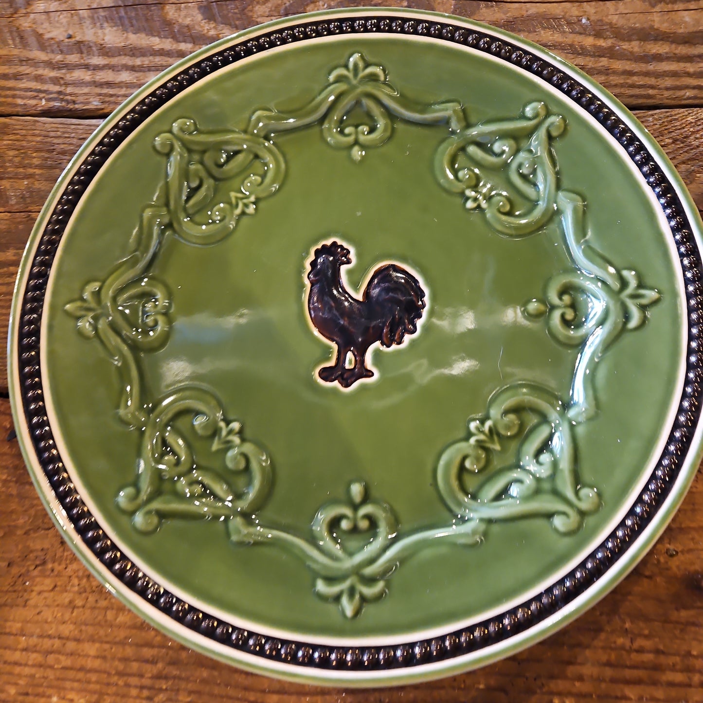 Rooster plate