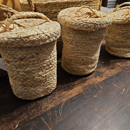 Tall basket with lid