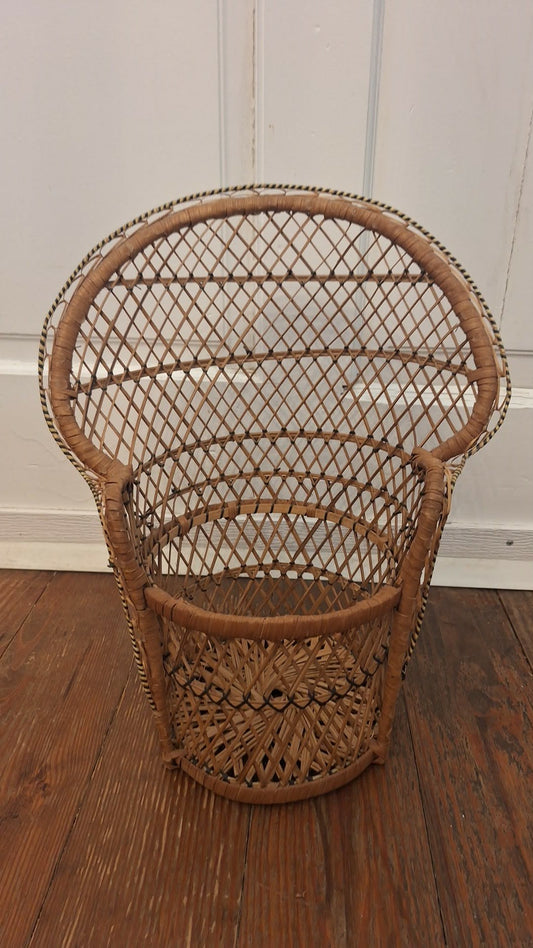 18" Wicker Chair Planter