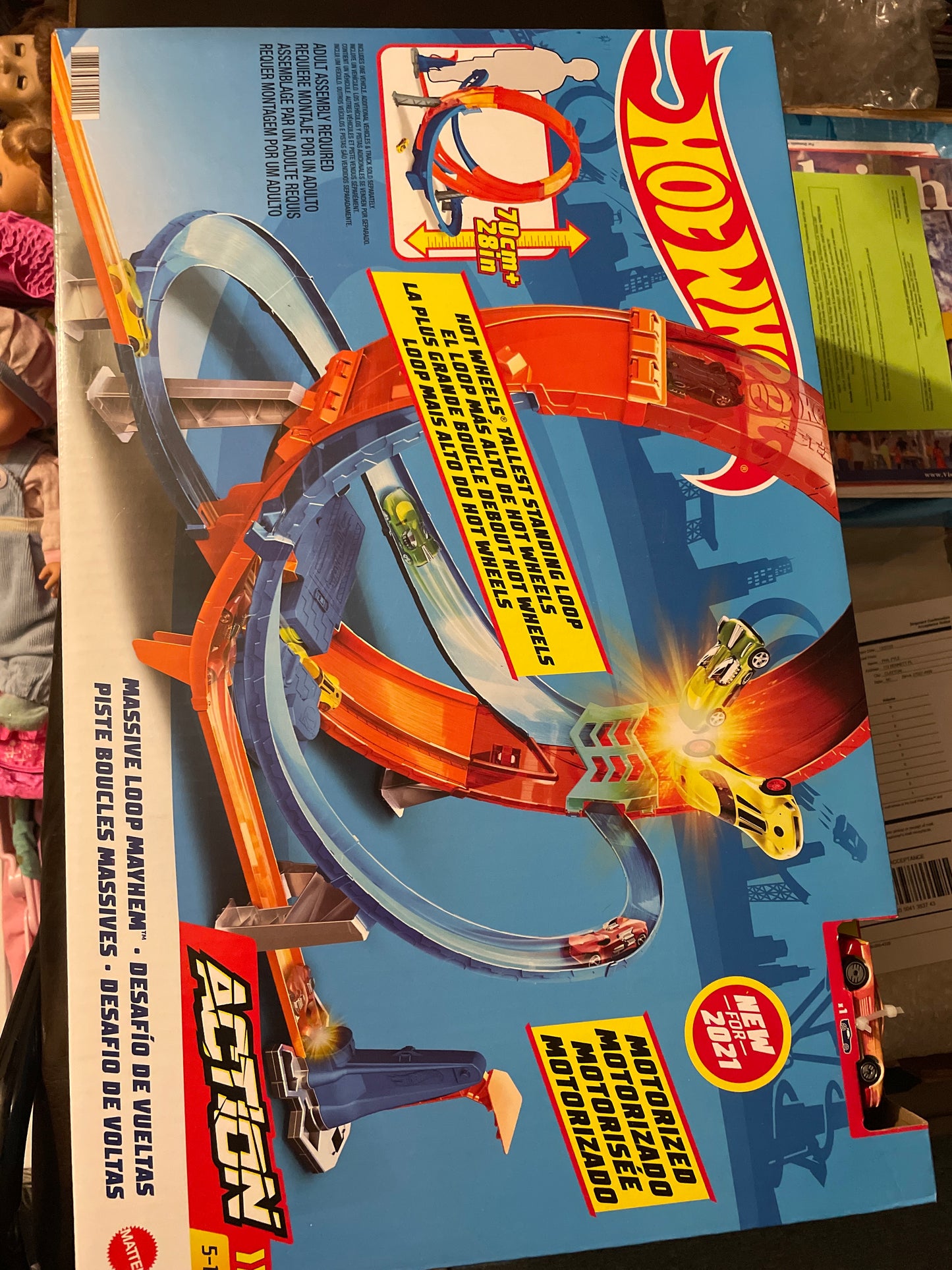 Hot Wheels Massive Loop Mayhem play set