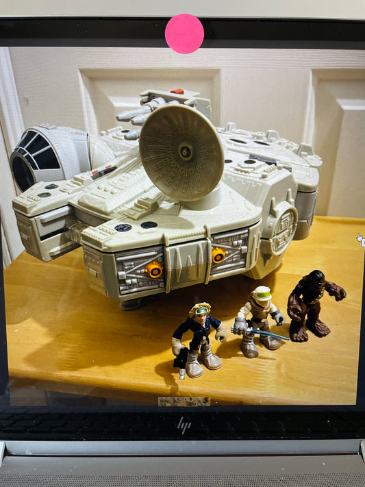 Toy=Star Wars Galactic Heroes Millennium Falcon w/3 figures
