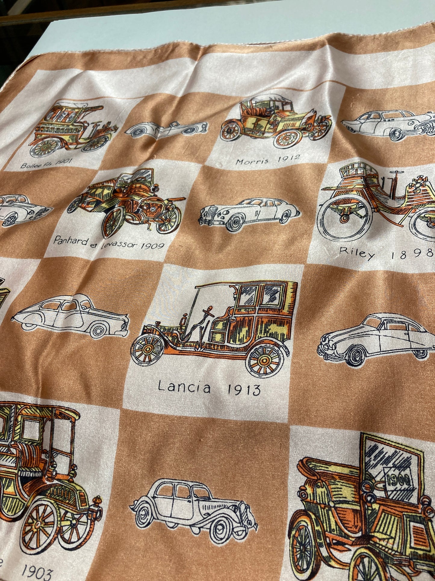Vtg. Car Scarf