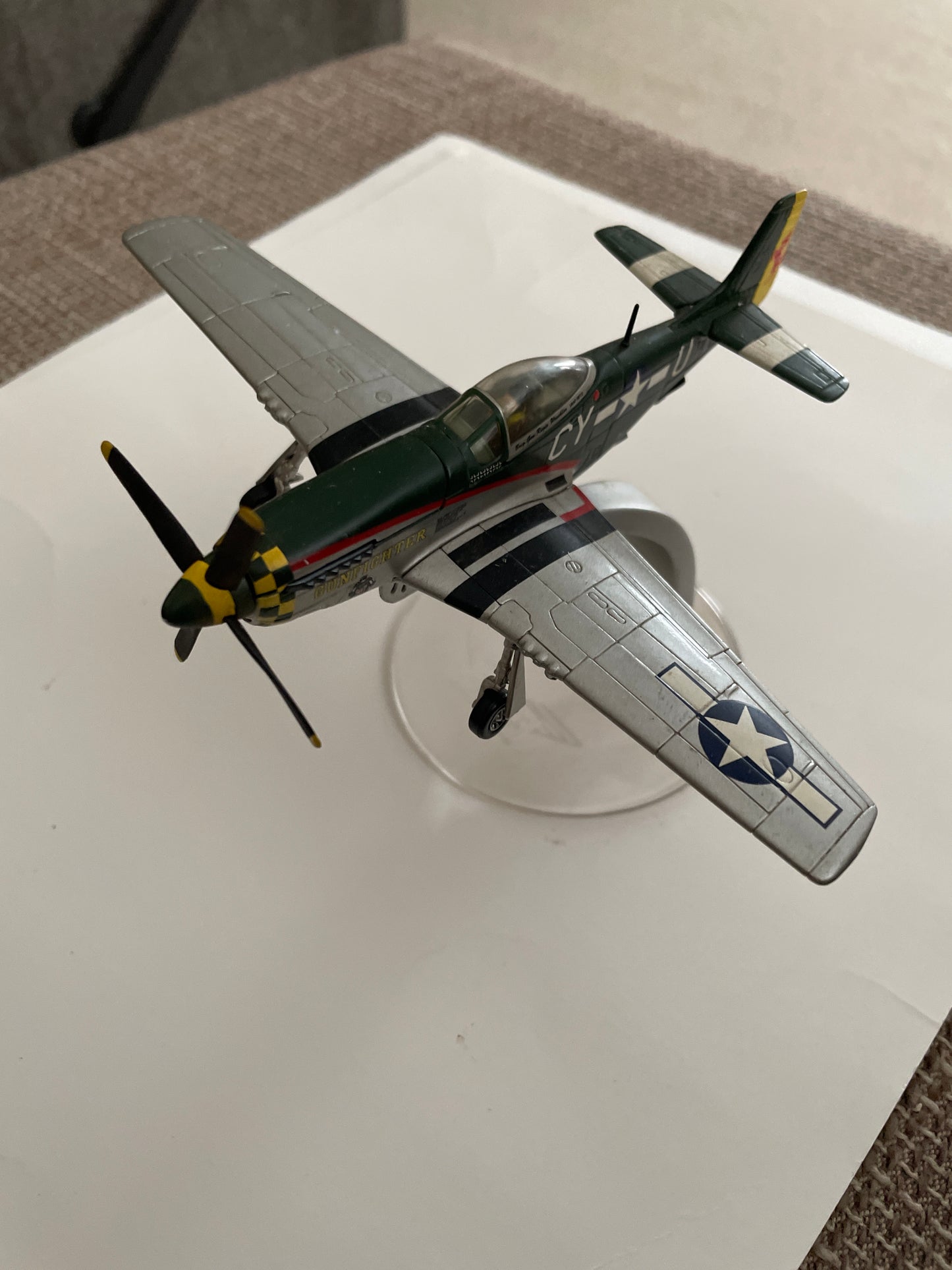 Model: Corgi P51D Mustang