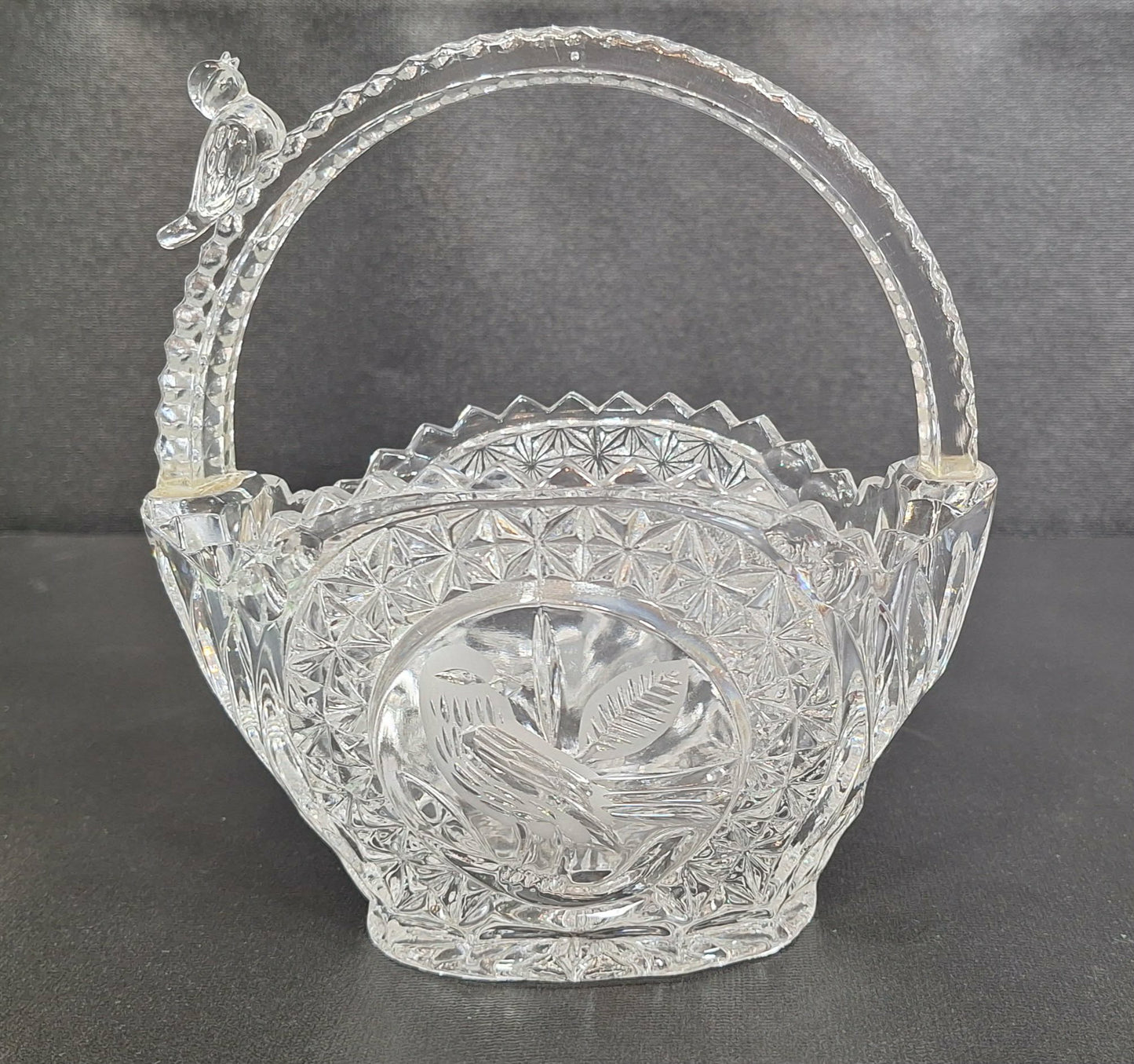 Hofbauer Byrds Crystal Basket
