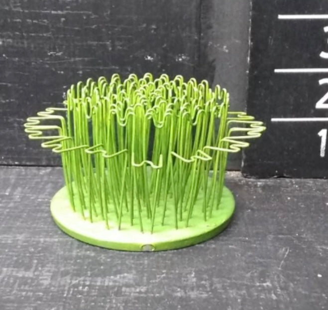 Vintage Hairpin Flower Frog