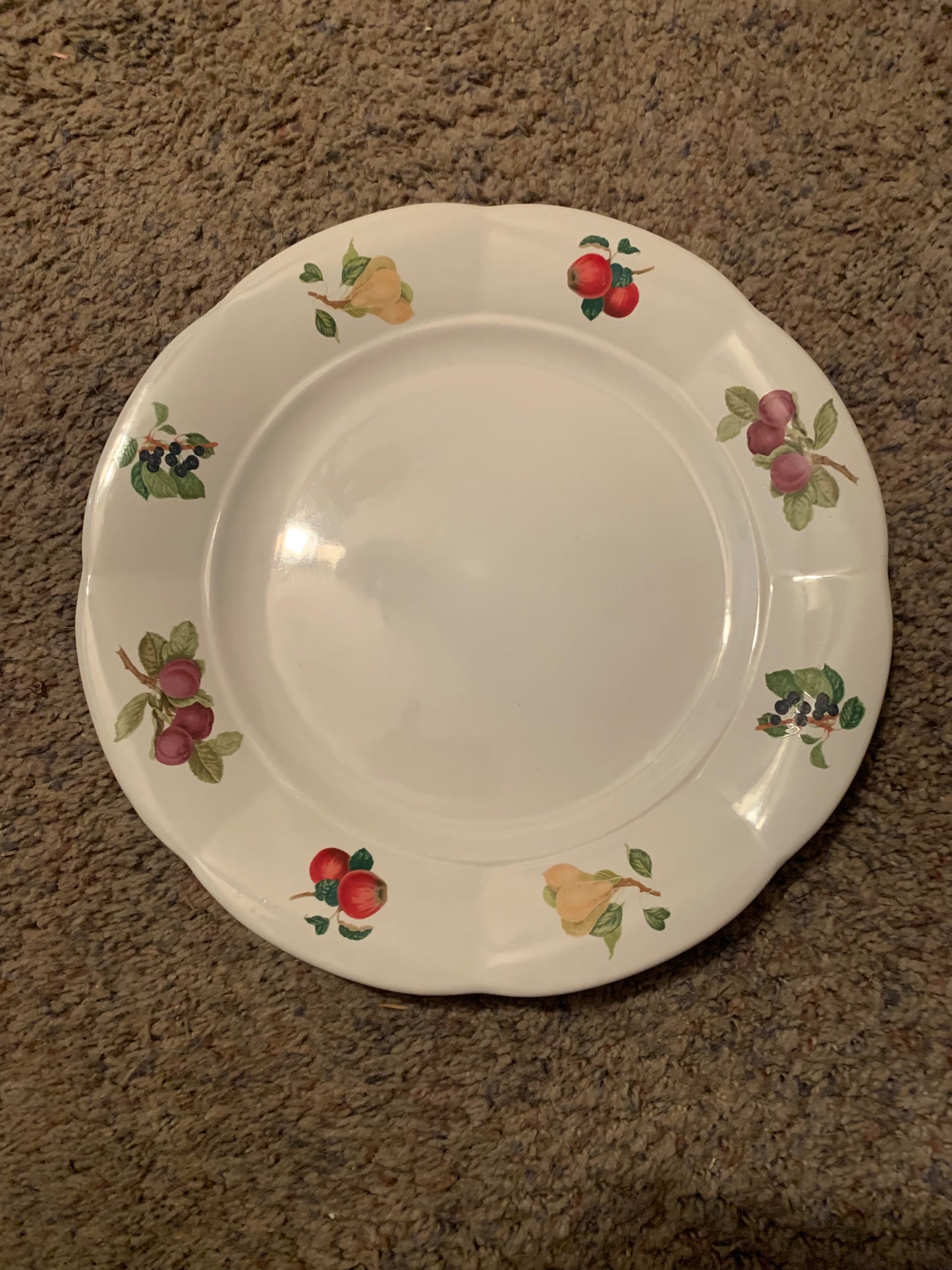 Gibson Designs Orchard Dinner Plate