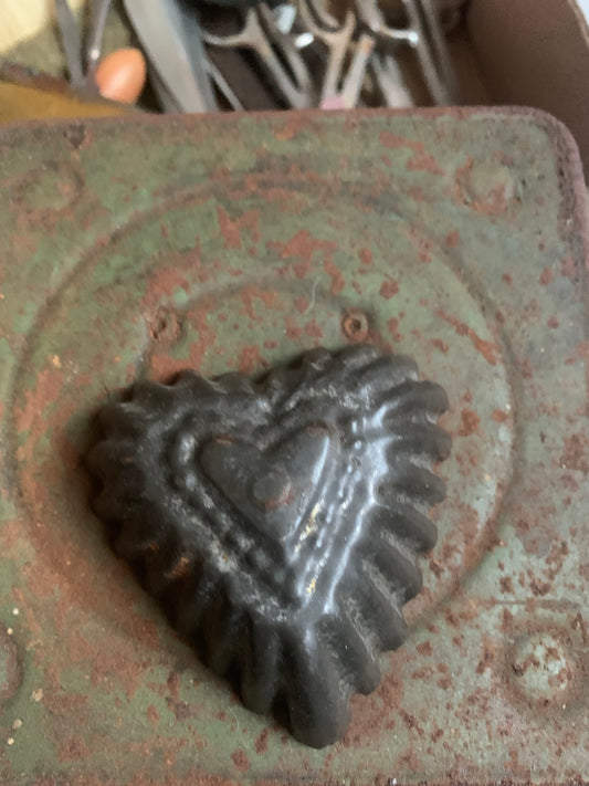 Antique Heart Tart Tin