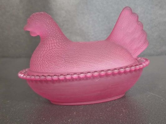 Import Matte Purple Hen on Nest
