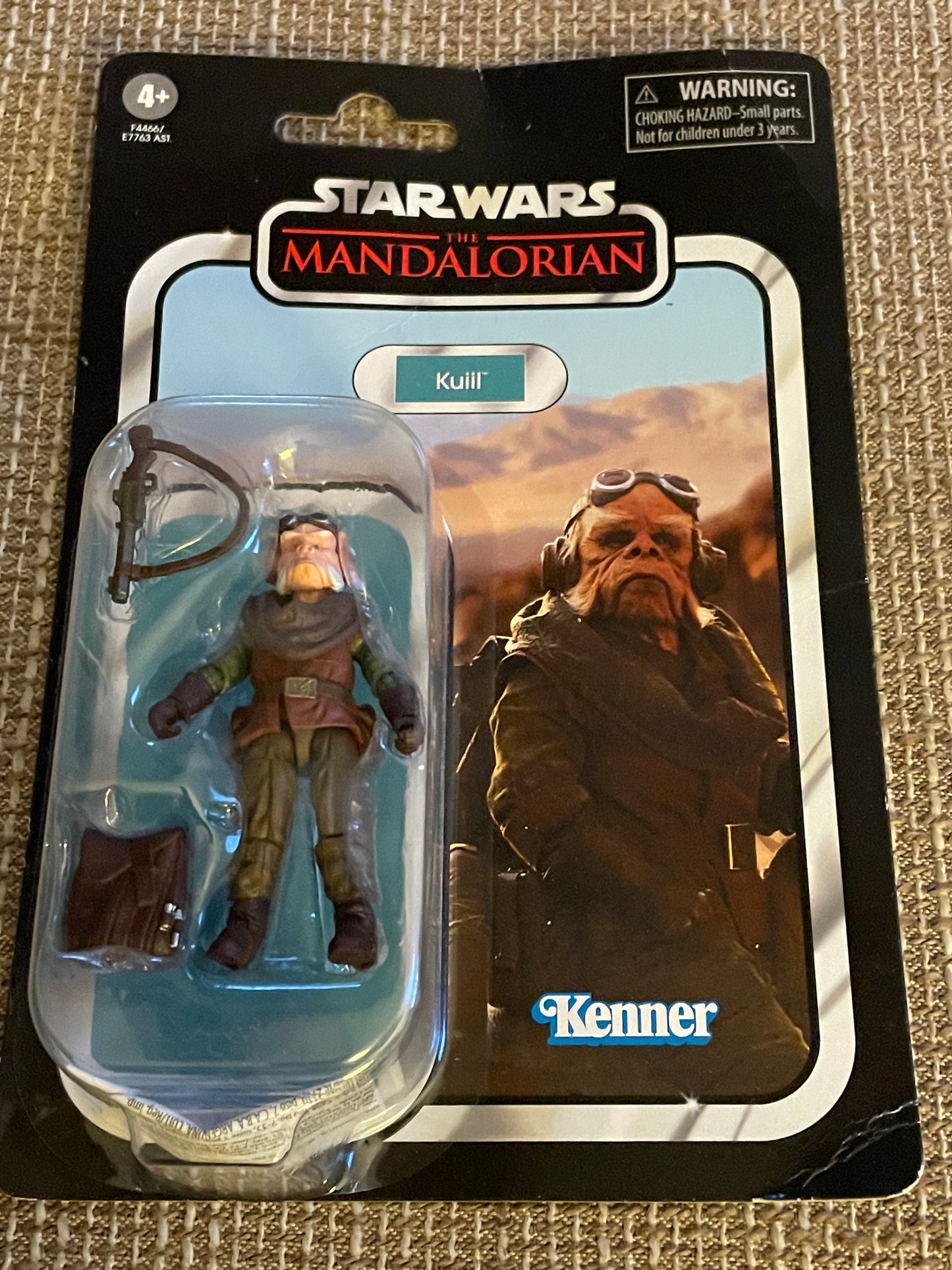 TOY = STAR WARS MANDALORIAN KUIIL