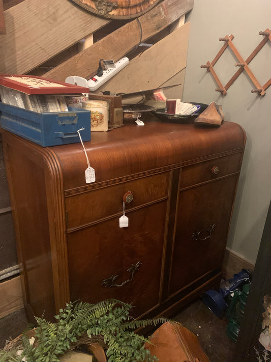 Antique Waterfall Liqueur/Coffee Bar