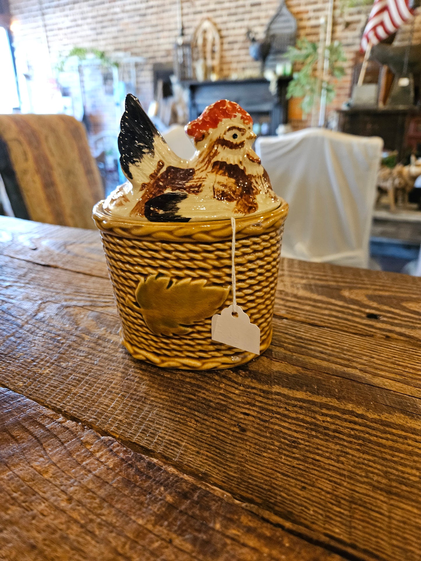 Rooster container