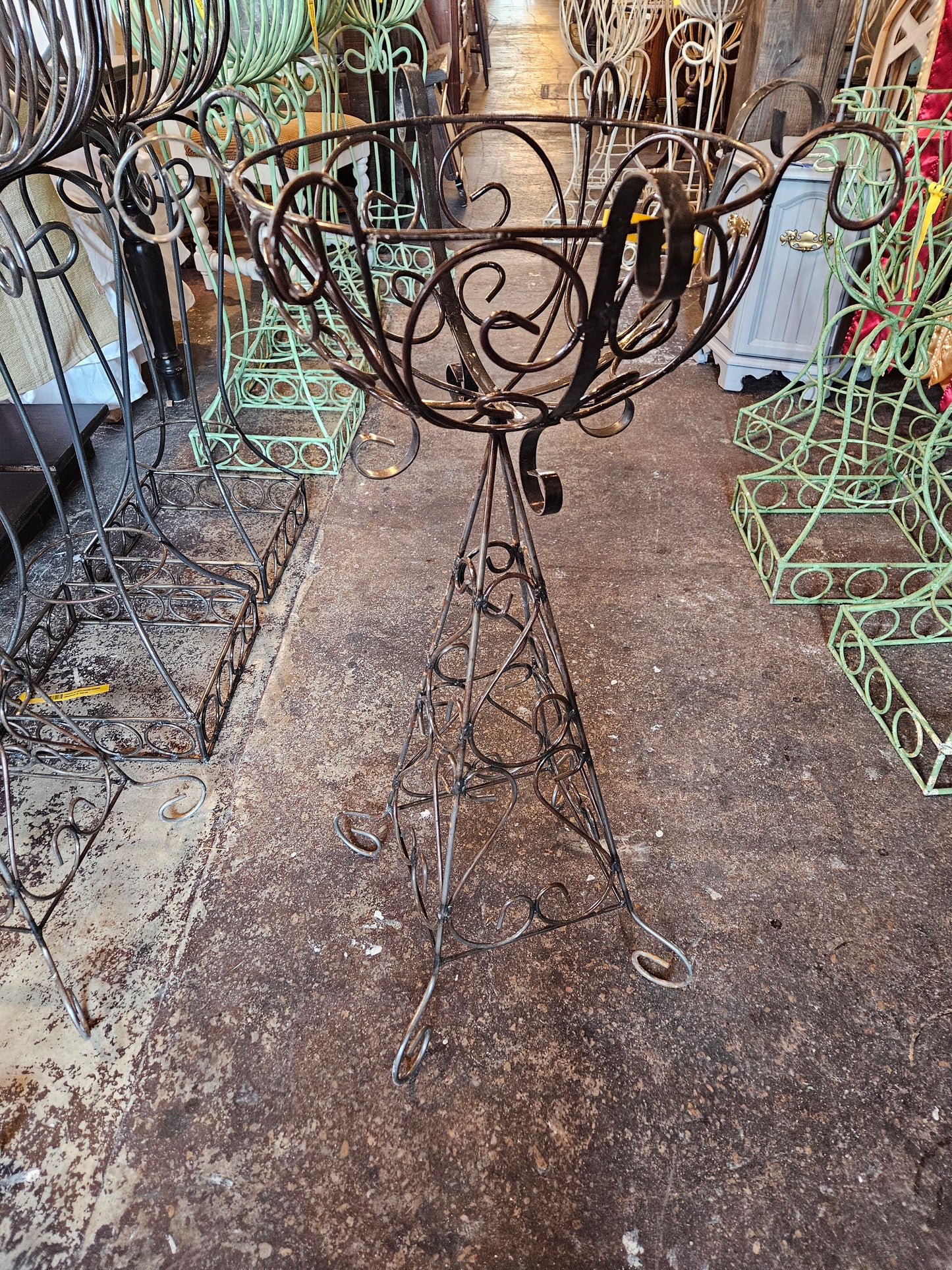 Gargoyle basket