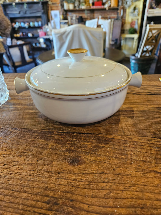 Casserole dish