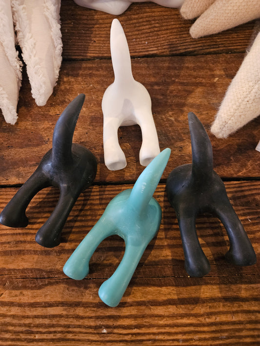 Dog leash hanger