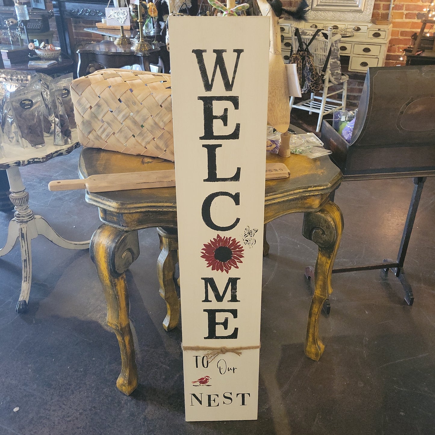 Welcome Farmhouse sign