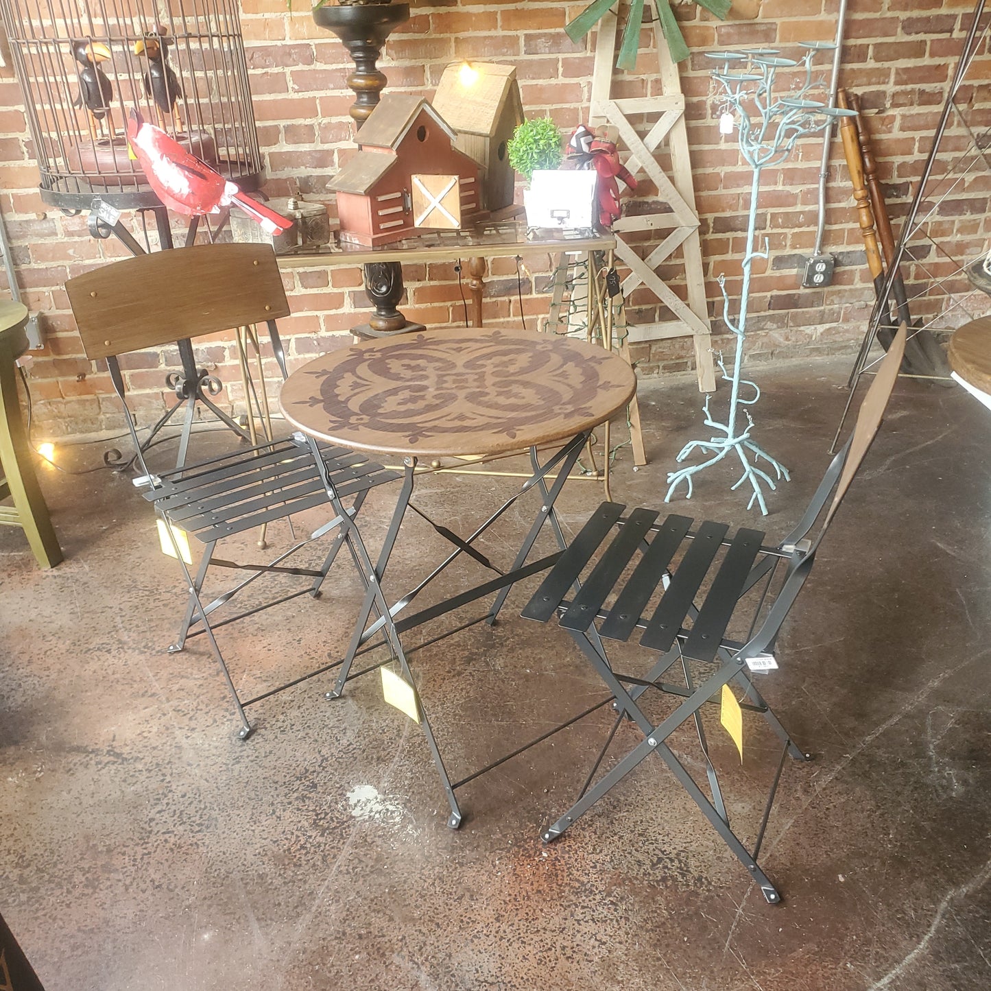 Bombay bistro set